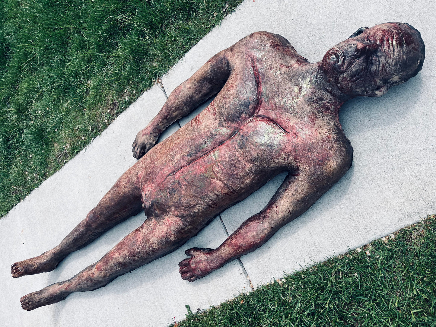 2024 Haunted attraction human corpse prop